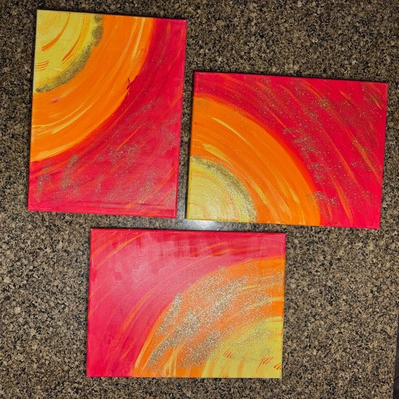 Dynamic Sunset Interchangeable Canvas Art Trio - Red, Orange, Yellow - Picture 9 of 10